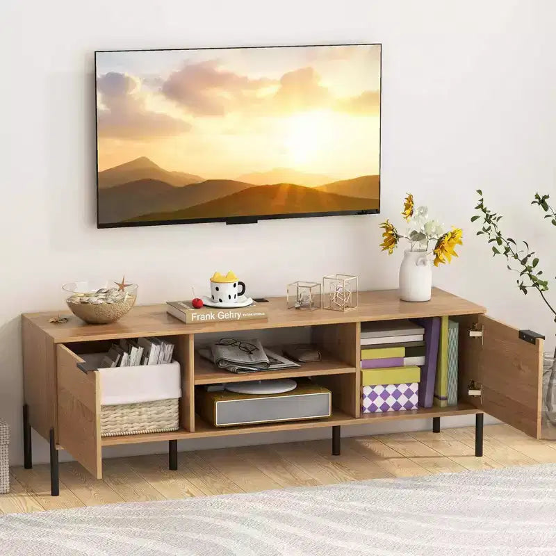 Meuble TV Costway 2 portes avec station de charge, centre de divertissement pour TV jusqu'à 65 pouces