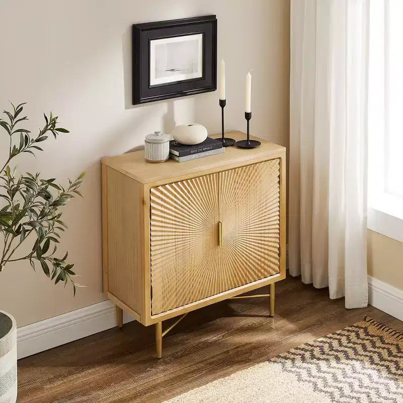 Buffet bas Art Leon moderne en bois avec portes décoratives texturées