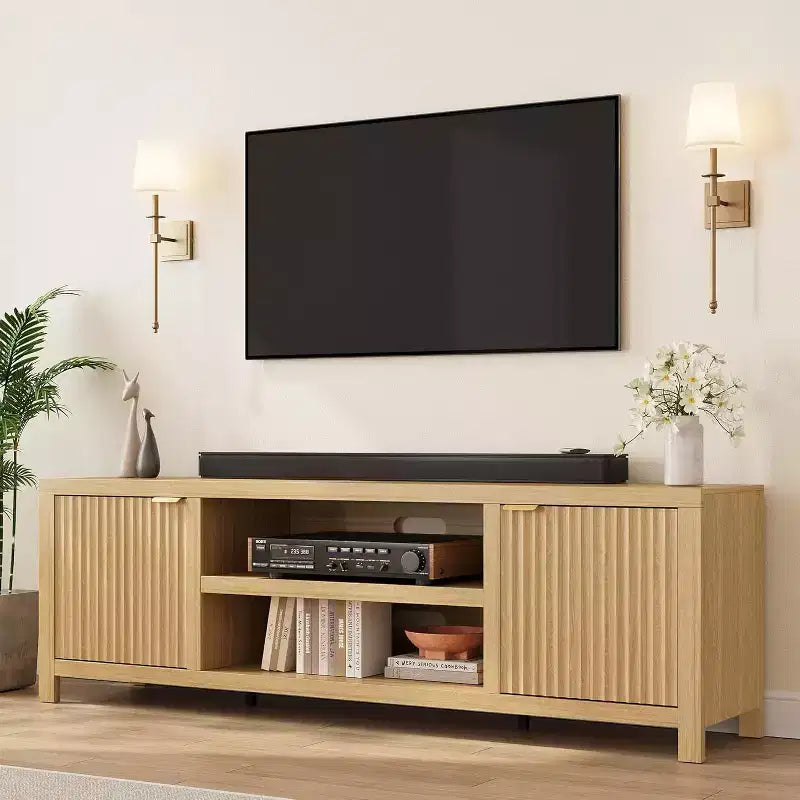 Meuble TV cannelé pour 80 pouces, meuble de divertissement moderne avec étagères réglables, meuble TV et multimédia de rangement à 2 niveaux pour salon et chambre à coucher