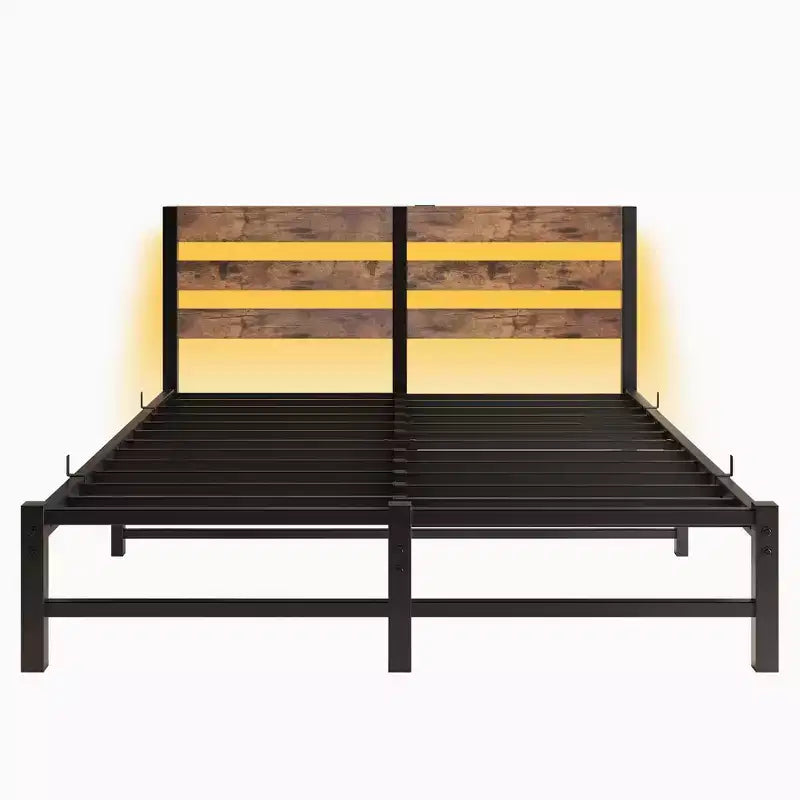 MAYEERTY Cadre de lit Queen Size en métal avec tête de lit en bois, étagère de chargement, silencieux, sans sommier tapissier, marron rustique