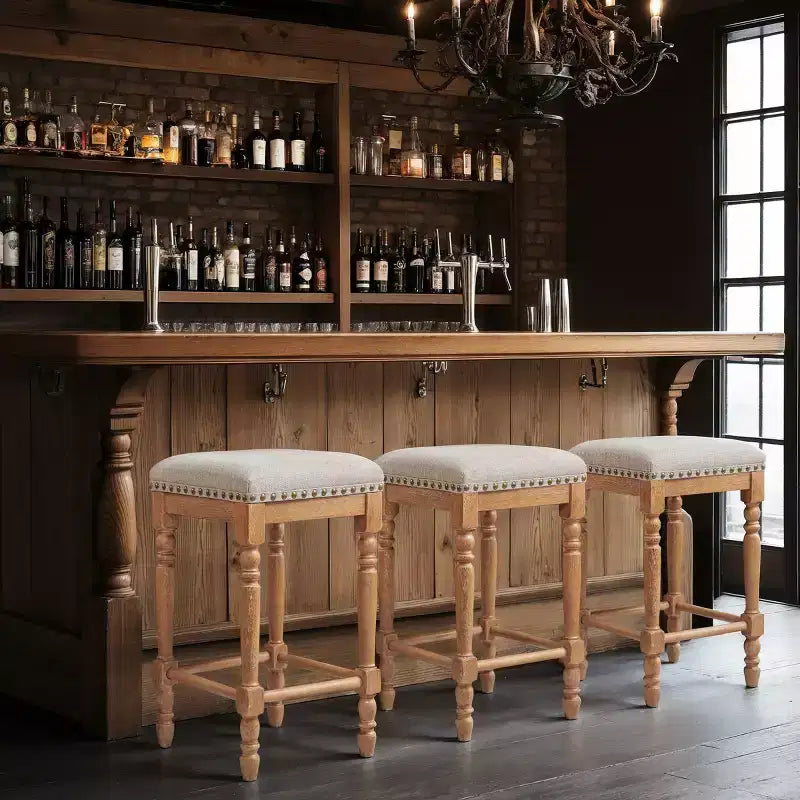 Subrtex 26.6Tabouret de comptoir et de bar sans dossier en bois massif, rembourré en lin avec garniture cloutée, cadre en bois massif rustique pour cuisine et bar (Lot de 2)
