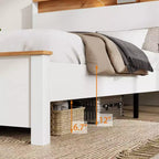 Cadre de lit rustique en bois massif style ferme avec tête de lit de rangement et station de recharge USB intégrée, assemblage facile, blanc classique
