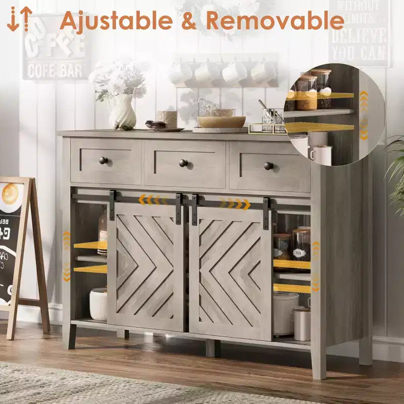 Buffet de ferme 47,2'' avec porte coulissante, Buffet rustique en bois de 33,4'' de hauteur avec 3 tiroirs, étagère réglable et casier à vin amovible