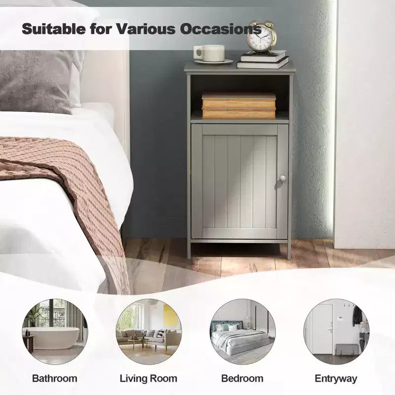 Meuble de Rangement Salle de Bain Costway Armoire Basse avec Porte Simple, Compartiment Ouvert et Étagère Réglable sur 3 Niveaux Blanc/Gris