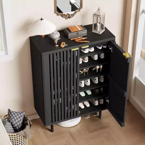 Meuble à chaussures 6 niveaux avec portes, Organisateur de rangement à chaussures en bois, Portes persiennes, Meuble à chaussures étroit autoportant pour entrée/couloir, Peut contenir 24 paires