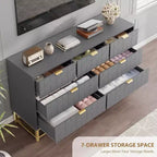 Commode à tiroirs Acekool, commode moderne de 136 cm de large avec façade cannelée, poignées et pieds dorés, organisateur de rangement pour chambre, dressing