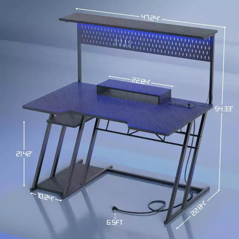 Bureau de gamer Besiost avec station de recharge, bureau d'ordinateur avec étagère supérieure et panneau perforé
