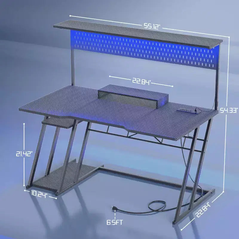Bureau de gamer Besiost avec station de recharge, bureau d'ordinateur avec étagère supérieure et panneau perforé