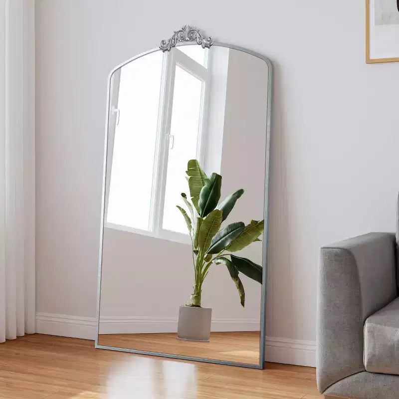 TUYOHW Miroir psyché moderne vintage pour chambre à coucher, dressing, grand miroir mural sur pied avec arche ornée, argenté