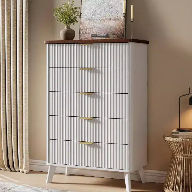 Commode cannelée pour chambre à coucher avec 5 tiroirs profonds, commode haute de 120 cm, design à profil incurvé, commode moderne en bois pour salon et couloir