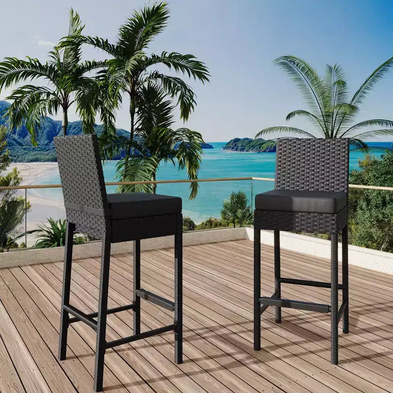 Lot de 2 tabourets de bar extérieurs en osier, chaises de bar sans accoudoirs en rotin avec coussins pour patio, bord de piscine ou jardin