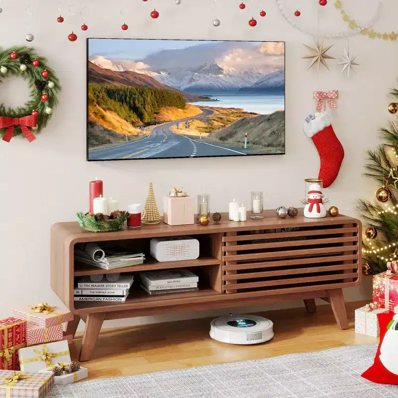 Meuble TV Costway avec porte coulissante, étagères réglables et pieds en bois d'hévéa pour TV jusqu'à 55''