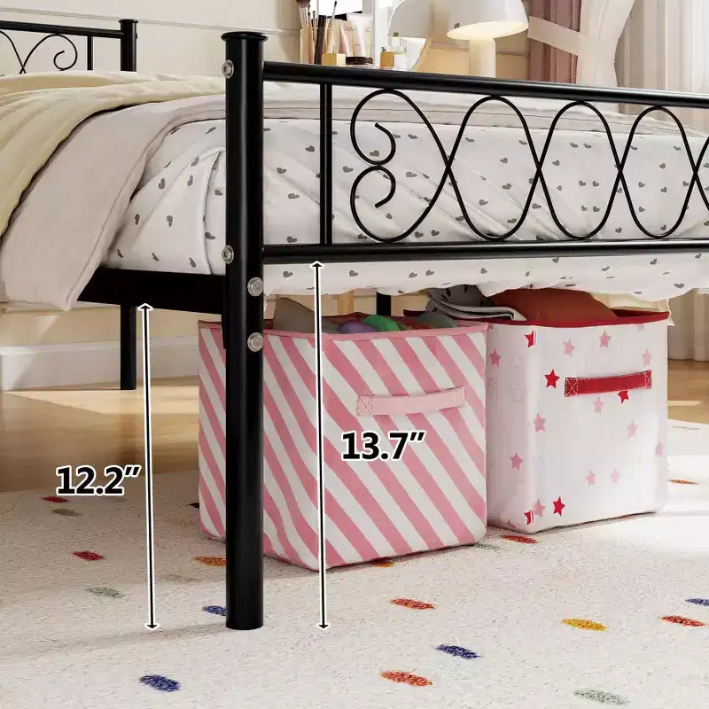 Cadre de lit double XL noir avec tête et pied de lit pour filles et garçons, plateforme de lit en métal avec motif cœur en fer forgé, sans sommier tapissier requis