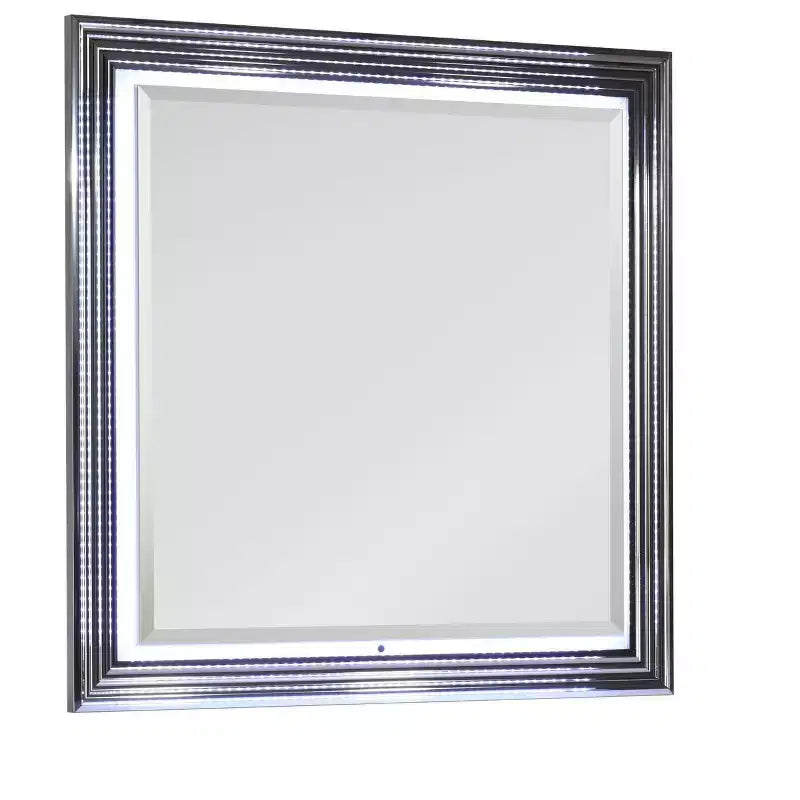 Miroir de commode encadré HomeRoots 42, carré, lumineux, en bois, argenté et blanc