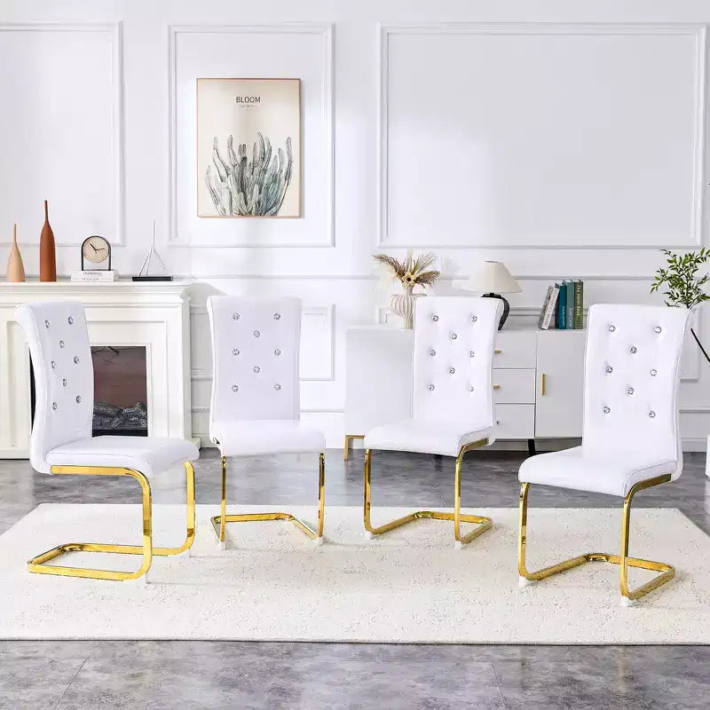 Lot de 4 Chaises de Salle à Manger Rembourrées en Similicuir avec Détails de Boucle en Cristal et Pieds en Métal Durables