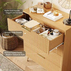 Commode, 32 po de large, commode moderne cannelée avec poignées en métal, organisateur de rangement pour vêtements à 4 tiroirs