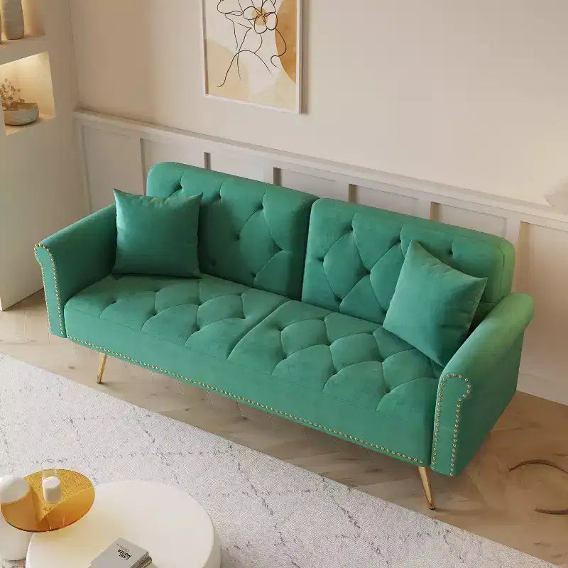 Canapé-lit moderne GDFStudio Ubon 70 en bois et velours, avec clous décoratifs et coussins