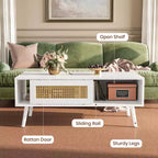 39.4 Table basse bohème en rotin, table de salon moderne en bois avec porte coulissante et étagère de rangement ouverte, patins antidérapants