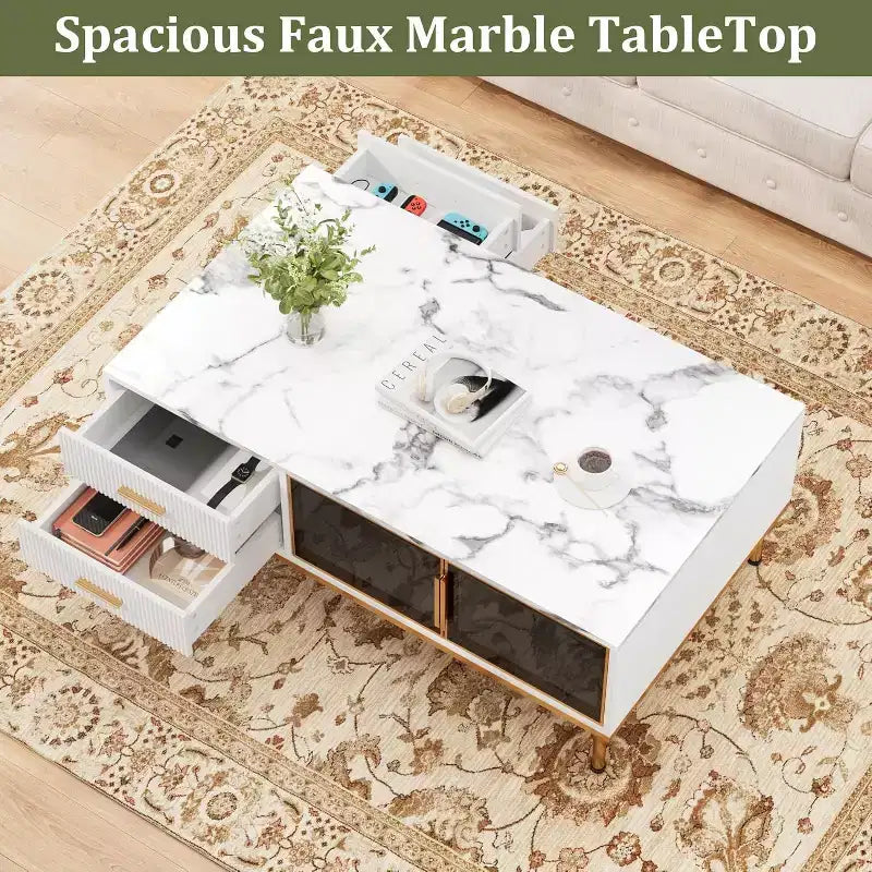 Grande table basse moderne avec plateau en faux marbre, 4 tiroirs et rangement avec porte vitrée, design à panneaux cannelés, compartiment caché pour le salon