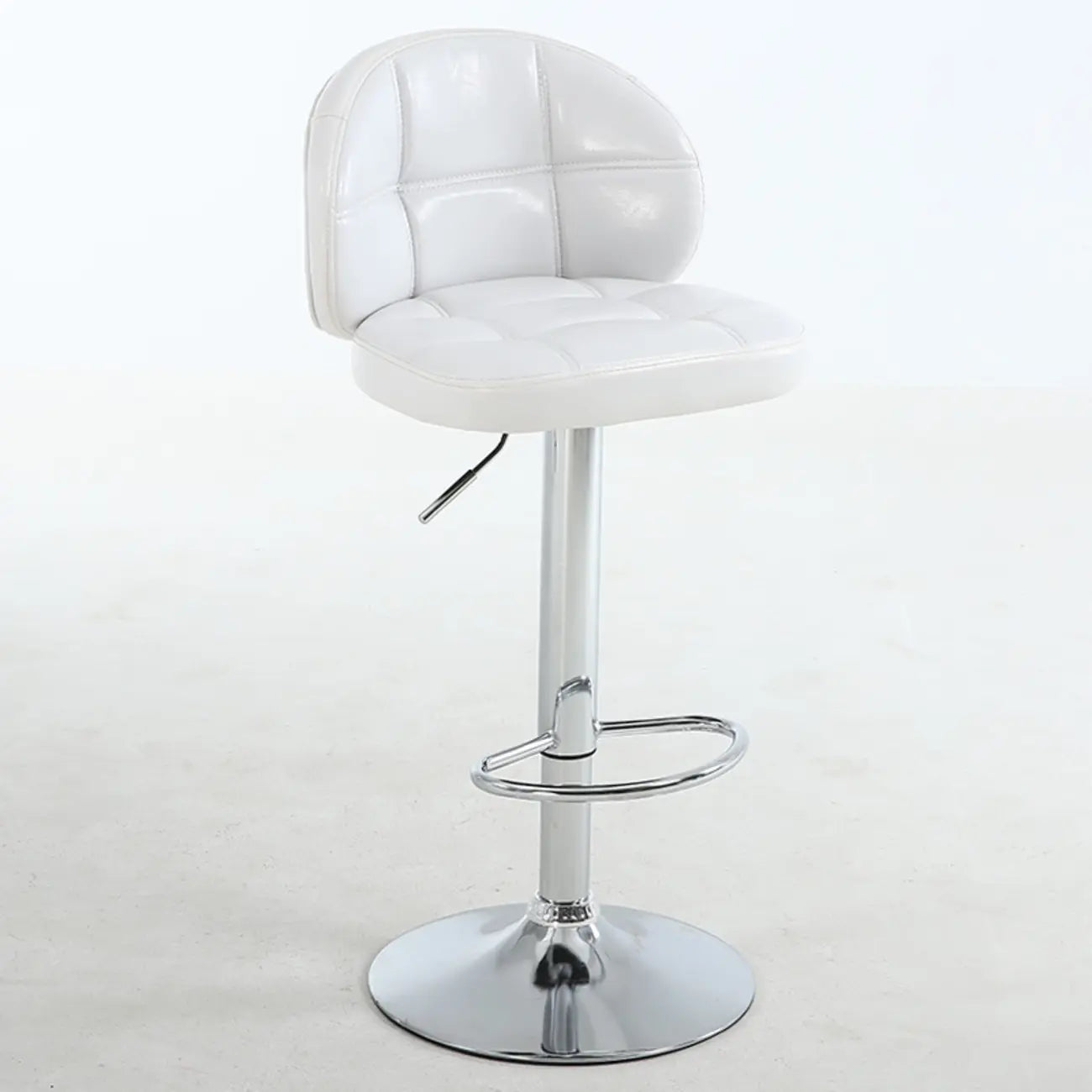 Tabouret de bar réglable pivotant en cuir contemporain