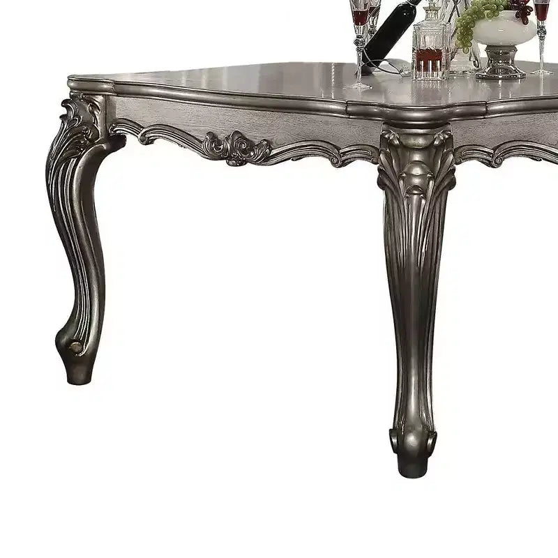 Table à manger Versailles 55 po platine antique - Acme Furniture : Style traditionnel, pieds volutes, garniture cloutée, structure en bois
