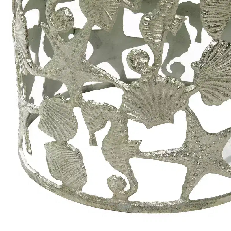 Table d'appoint Coastal Aluminum Argent - Olivia & May : base hippocampe, utilisation intérieure, aucun assemblage requis