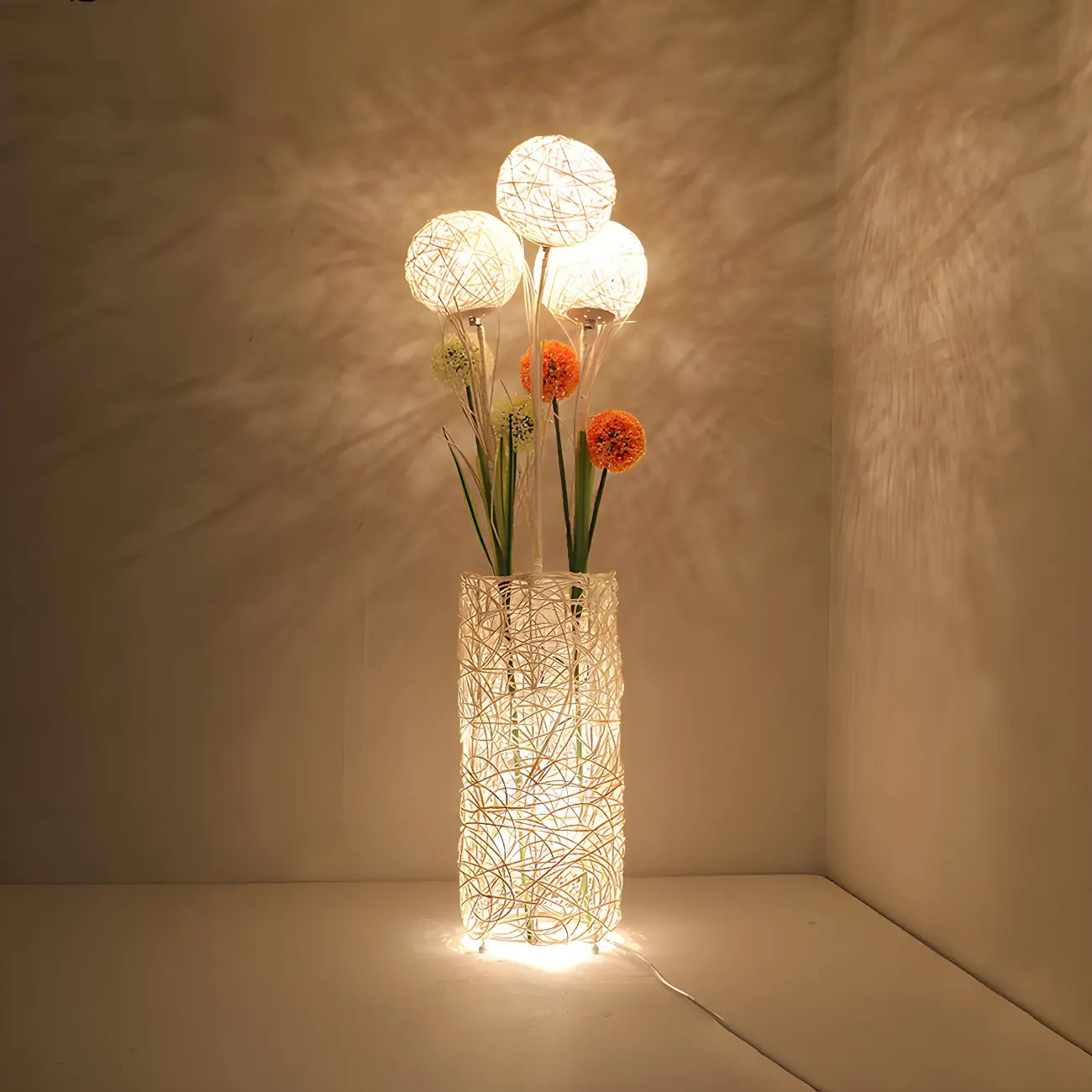 Lampadaire LED en rotin à brancher pour salon
