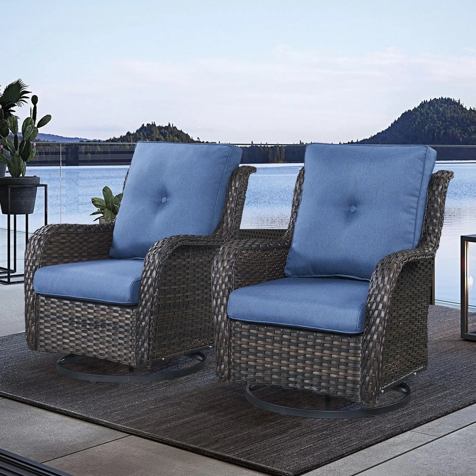 Chaises longues à bascule d'extérieur en osier Gymojoy avec base pivotante (lot de 2)