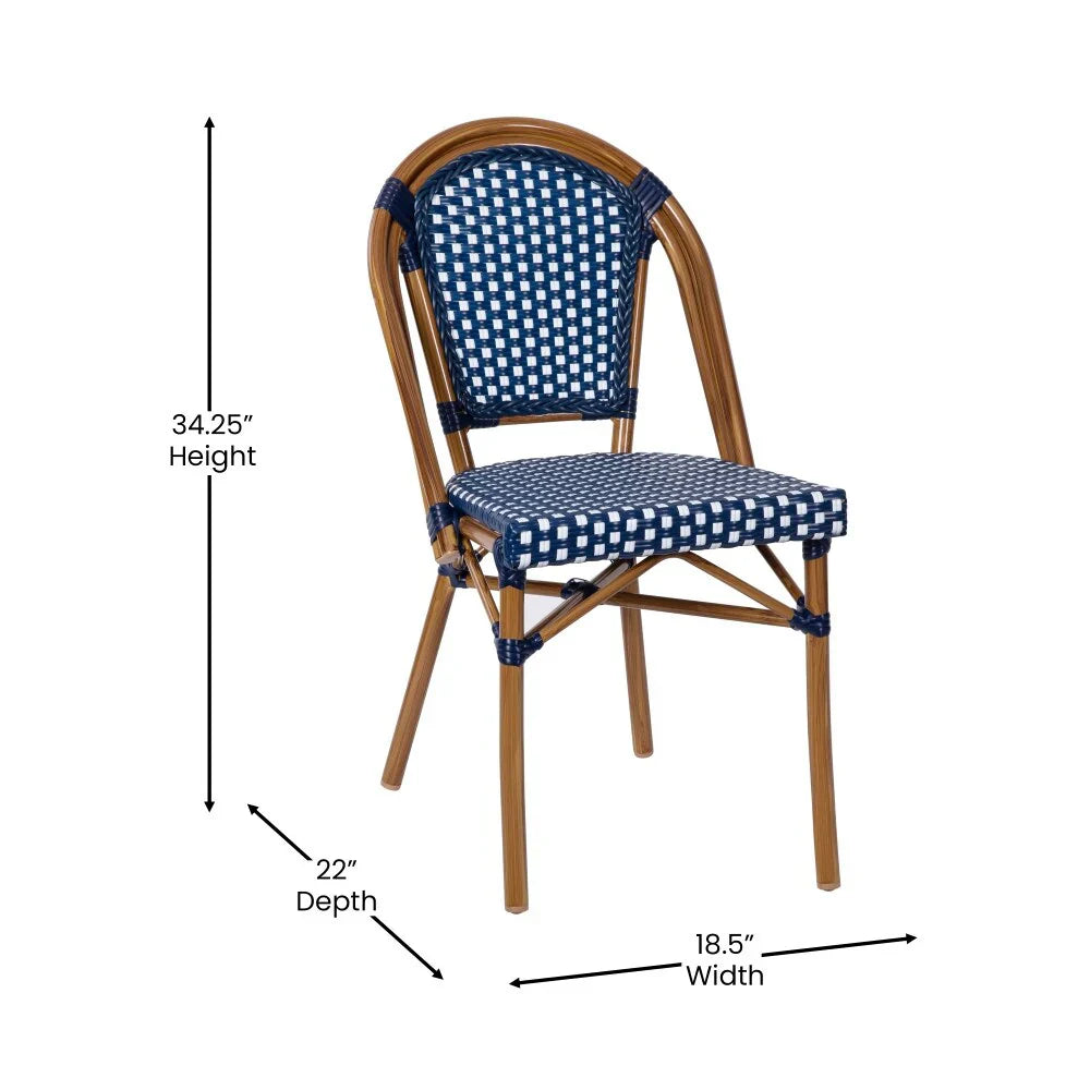 Ensemble bistrot commercial intérieur/extérieur avec table et quatre chaises