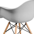Flash Furniture Chaise en plastique Alonza avec accoudoirs et pieds en bois