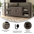 Meuble console média Emma et Oliver de style rustique moderne avec un grand espace de rangement ouvert et fermé