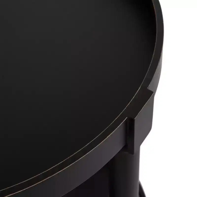 Table d'appoint ronde en bois Bellport de Kate and Laurel avec étagère