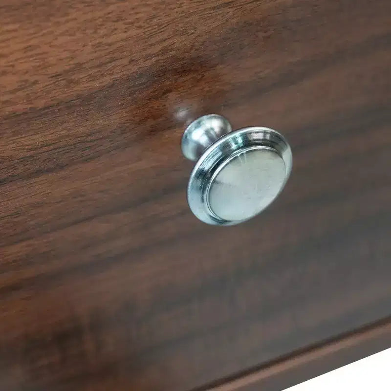 Meuble TV Rochester LeisureMod avec cadre en bois, rangement fermé et pieds en fer noir - Console média, salon, centre de divertissement moderne