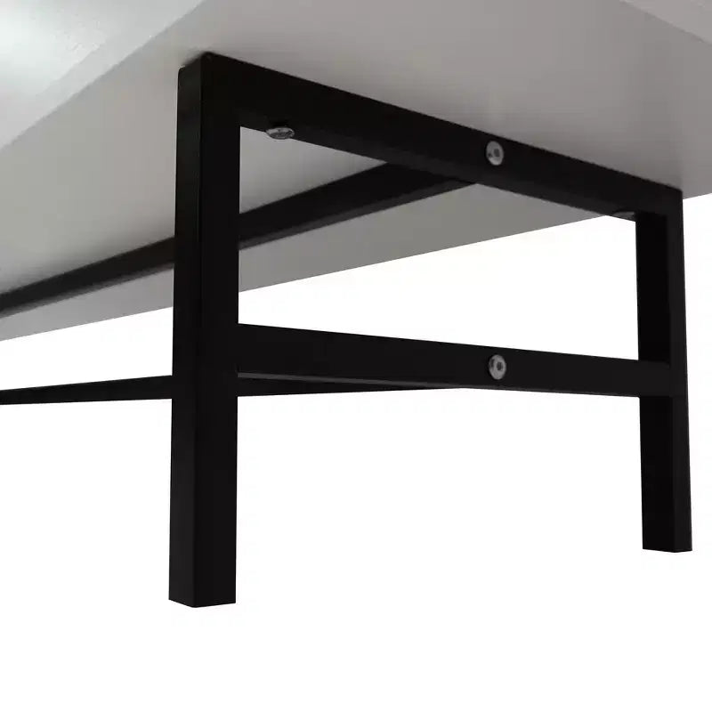 Meuble TV Rochester LeisureMod avec cadre en bois, rangement fermé et pieds en fer noir - Console média, salon, centre de divertissement moderne