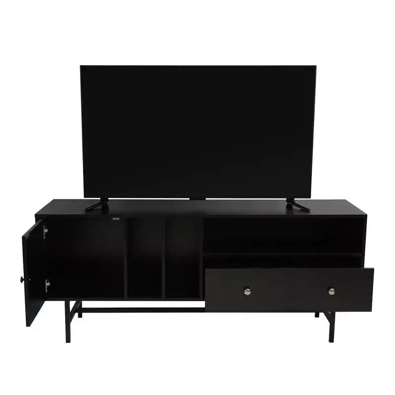 Meuble TV Rochester LeisureMod avec cadre en bois, rangement fermé et pieds en fer noir - Console média, salon, centre de divertissement moderne