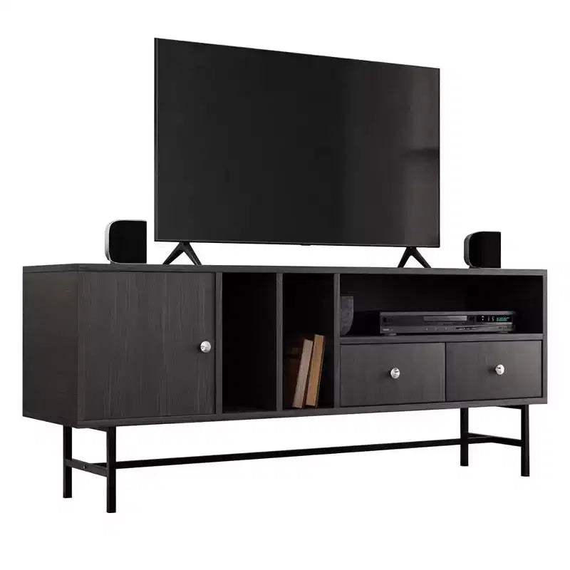 Meuble TV Rochester LeisureMod avec cadre en bois, rangement fermé et pieds en fer noir - Console média, salon, centre de divertissement moderne