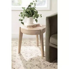 Table d'appoint en bois Vola de Kate et Laurel, 17x17x18, Naturel