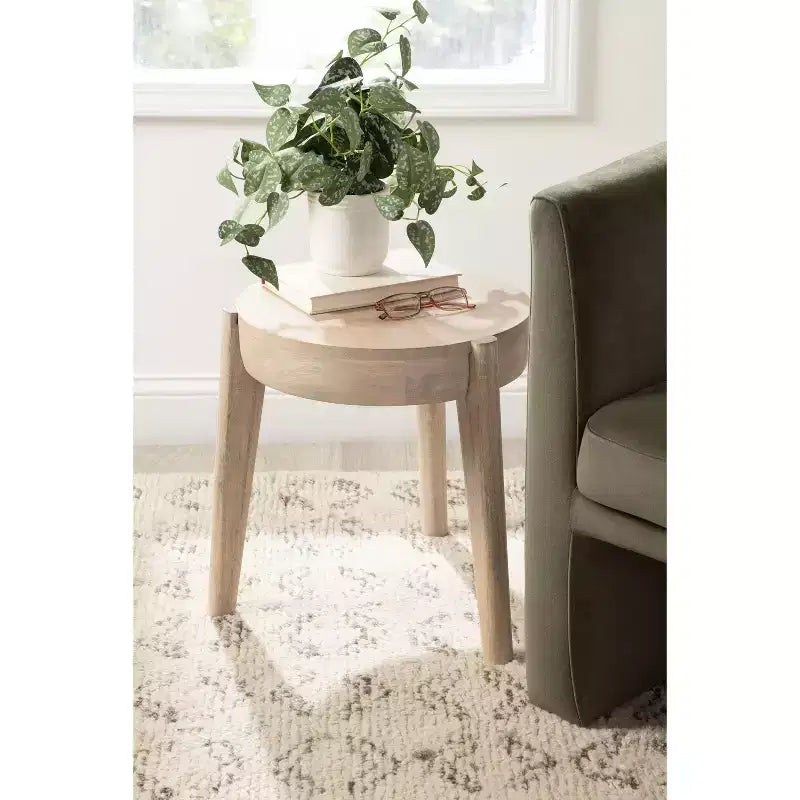 Table d'appoint en bois Vola de Kate et Laurel, 17x17x18, Naturel