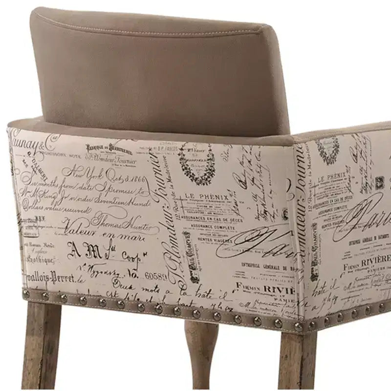 Chaise de salle à manger avec accoudoirs Roundhill Furniture Birmingham Script Imprimé Fini Bois Flotté avec Clous Décoratifs, Lot de 2