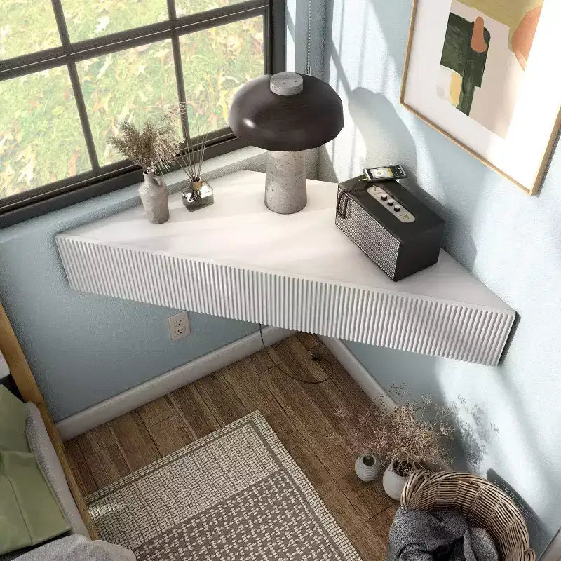 HOMES: Inside + Out Meuble TV d'angle flottant Vondal de style milieu de siècle avec 3 étagères pour téléviseurs jusqu'à 50 po