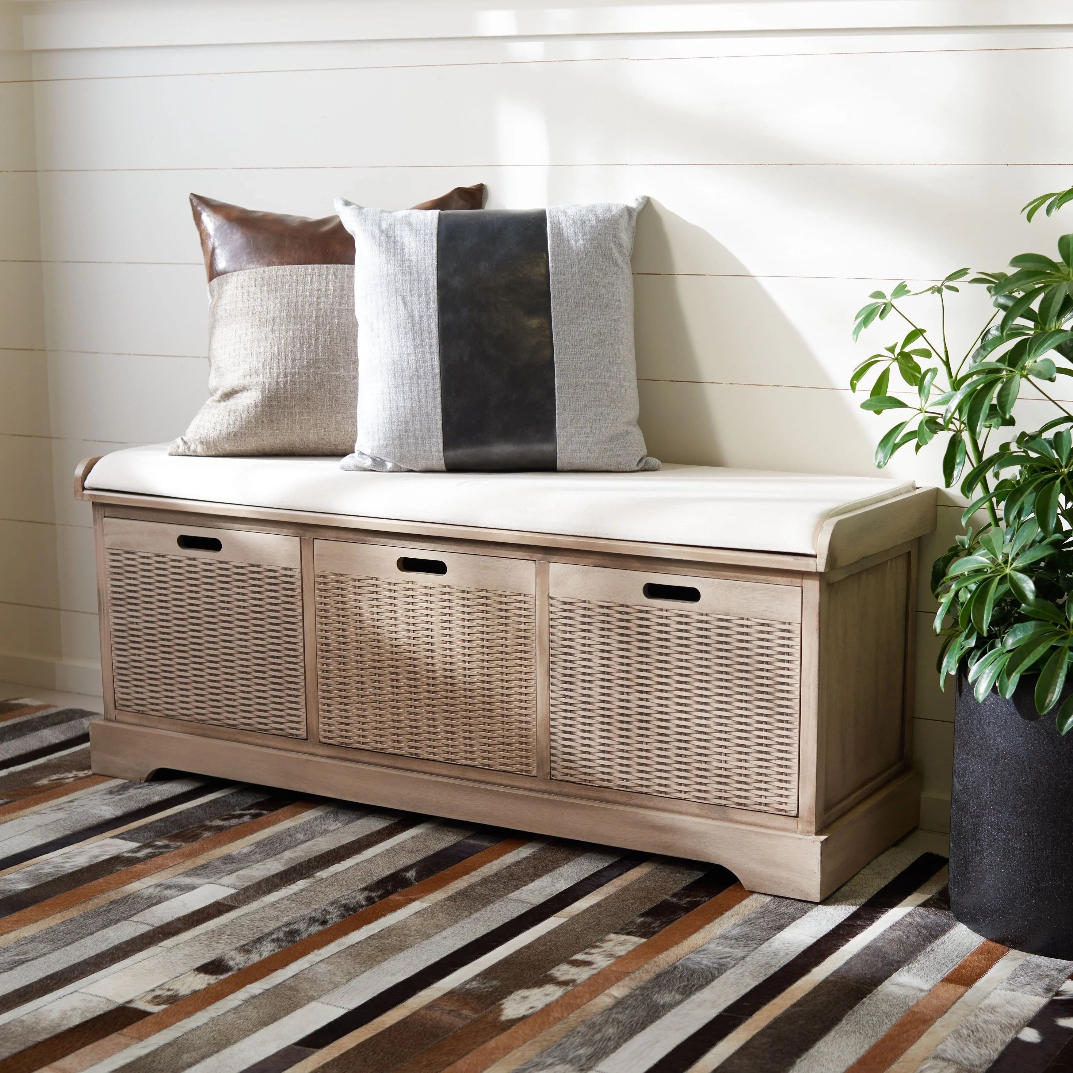 Banc de rangement SAFAVIEH Fiorello 3 tiroirs avec coussin - 47,3 L x 15 P x 19 H - 47Lx15Px19H