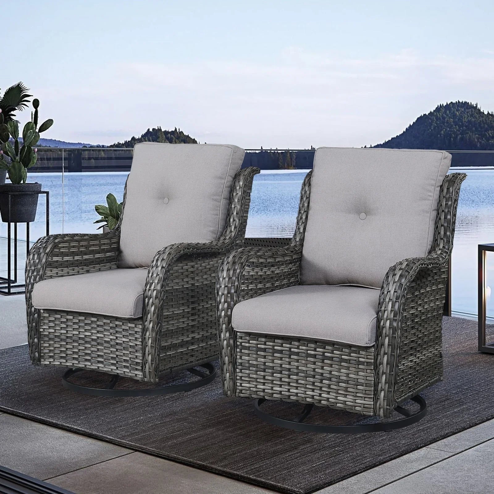 Chaises longues à bascule d'extérieur en osier Gymojoy avec base pivotante (lot de 2)