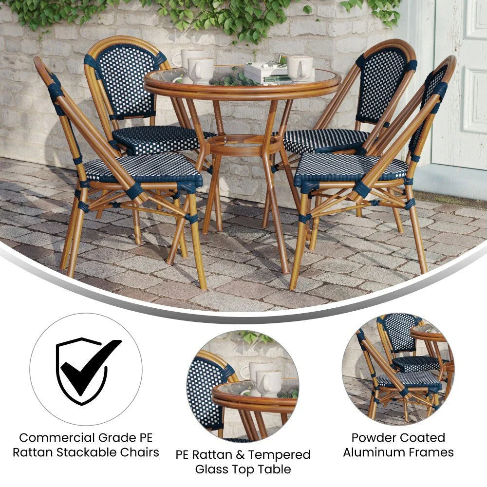 Ensemble bistrot commercial intérieur/extérieur avec table et quatre chaises